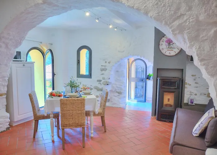 La Casa Di Pietra Apartman Villa Faraldi