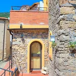 La Casa Di Pietra アパート Villa Faraldi