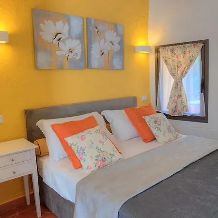 アパート La Casa Di Pietra *