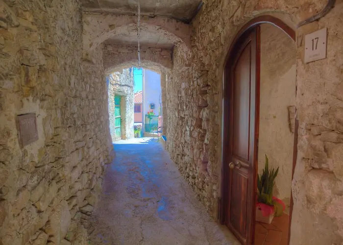 La Casa Di Pietra * Villa Faraldi